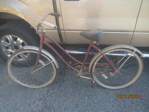 lot 288 image: VINTAGE MURRAY BICYCLE