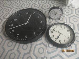 lot 532 image: 3 WALL CLOCKS