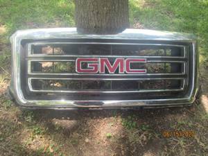 lot 355 image: GMC TRUCK GRILL