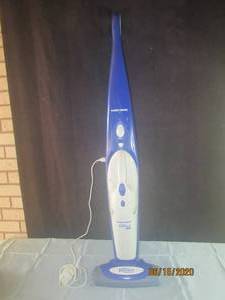 lot 393 image: BLACK &amp DECKER DUST BUSTER CORDLESS FLOOR VACUUM