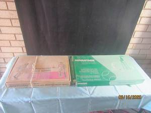 lot 428 image: VINTAGE TABLE TENNIS BOARD GAMES HAWTHORNE TABLE TENNIS AND ADVANTAGE TENNIS