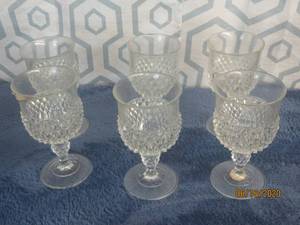lot 437 image: TOTAL OF 6 VINTAGE WATER GOBLETS&nbsp