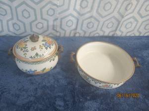 lot 449 image: TOTAL OF 2 ASTA 1851 KOCHEIGEN SCHAFTEN COOKWARE&nbsp&nbsp- CASSEROLE WITH LID&nbsp- BUFFET SERVER