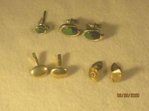 lot 543 image: TOTAL OF 3 SET CUFF LINKS