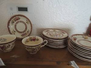 lot 30 image: 2 Indian Tree hand crafted tea cups with matching saucers and 9 bread plates