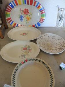 lot 61 image: 6 Correlle farm fresh soup bowls, bless this home plate, 2 flower platters, hand painted rose plate by Encore