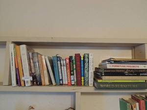lot 81 image: Lot of books including titles world furniture, furniture projects, The courage to be rich by Susie Ormon Sarah Palin and more