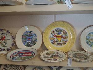 lot 90 image: 9 hanging state plates- Kentucky, Mississippi, Nevada, Washington and more