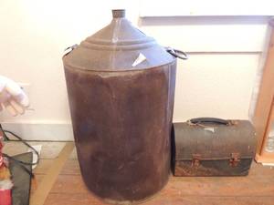 lot 152 image: Vintage metal Jug  22 Tall  &  metal lunch box