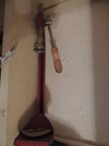 lot 164 image: Vintage hand crank wine bottle opener
