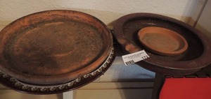 lot 172 image: Ceramic and porcelain outdoor plant pots x 4