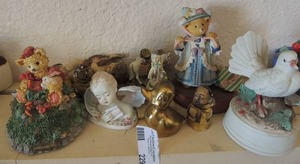 lot 229 image: Misc. Bears, angels, ducks and horses