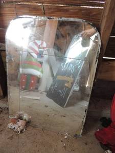 lot 311 image: 2 various pieces of mirror