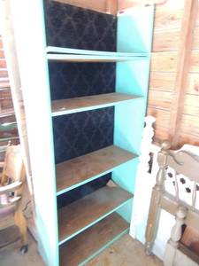 lot 342 image: Teal book shelf with 5 shelves 60x30