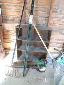 lot 362 image: Leaf rake, green blower green hay fork