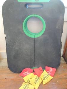 lot 368 image: Corn Hole bean bag toss game comes with 4 red bean bags 2 game boards