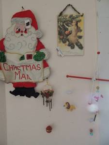 lot 400 image: Christmas mail wall hanger church house wind chimes and baby over hang