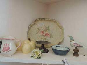 lot 417 image: Assorted household dcor -  CREAMER, SAL& PEPPER SHAKERS SETS, PORCELIN ROSE,  BIRD