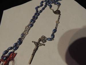 lot 534 image: Vintage blue rosary