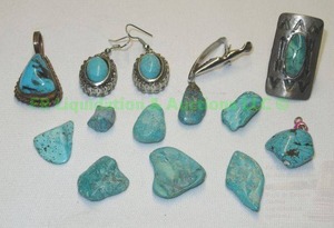 lot 140 image: Turquoise stones and jewelry