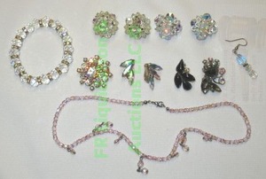 lot 139 image: Czechoslovakian aurora borealis glass & glass jewelry