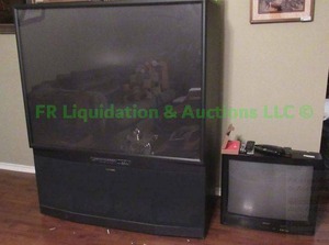 lot 19 image: Retro Mitsubishi big screen TV and more