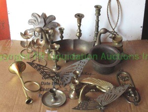 lot 330 image: Brass decor and collectibles as shown