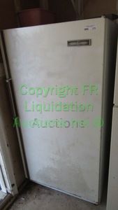 lot 352 image: Revco 15.2 cubic ft upright freezer