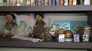 lot 271 image: Made in Mexico collectibles as shown