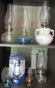 lot 265 image: Vintage oil lanterns