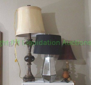 lot 57 image: Various Table lamps 3 count