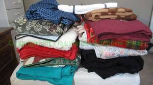 lot 55 image: Assorted blankets as shown