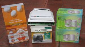 lot 113 image: Copper Chef egg maker, Toastmaster food chopper and more