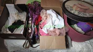 lot 207 image: Assorted ladys gloves, handkerchiefs plus