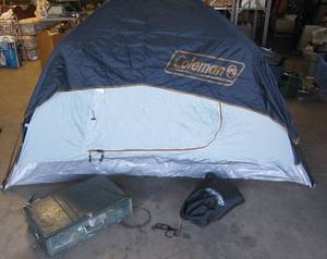 lot 423 image: Coleman Camping Supplies