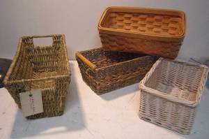 lot 425 image: 4 Rectangular Baskets