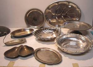 lot 439 image: Lot of Unmarked Silver-look Items
