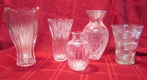 lot 447 image: 5 Heavy Glass Vases