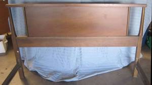 lot 463 image: Wooden Double Bed Frame