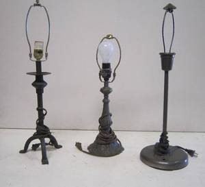 lot 479 image: Lot of Small Metal Table Lamps