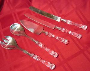 lot 492 image: Acrylic Handle Serving Utensils