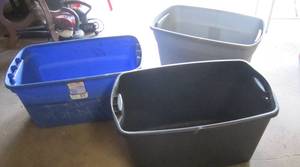 lot 508 image: Plastic Storage Containers