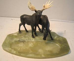 lot 510 image: Marble Desk Tray w Moose Statues