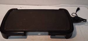 lot 537 image: Electric Griddle
