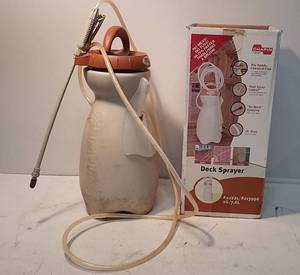 lot 541 image: Chapin Deck Sprayer
