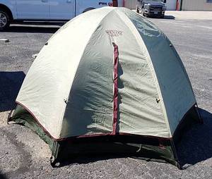 lot 546 image: Wenzel backpacking tent