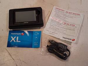 lot 566 image: TomTom XL