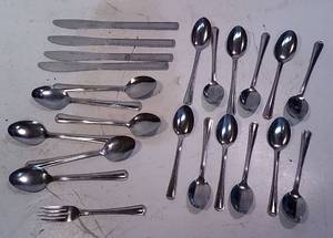 lot 570 image: Lot of Stainless Flatware