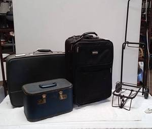 lot 639 image: 3 Pieces of Luggage w 1 Luggage Cart