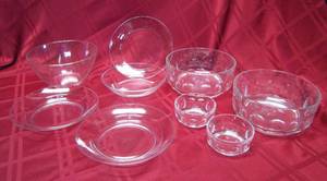 lot 670 image: Arcoroc Glassware
